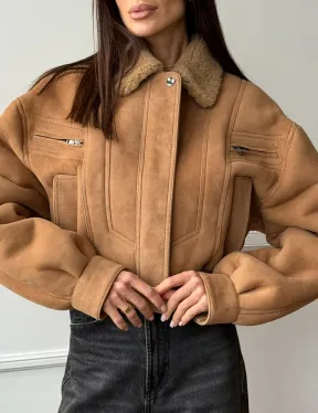 Зимняя женская дубленка - бомбер