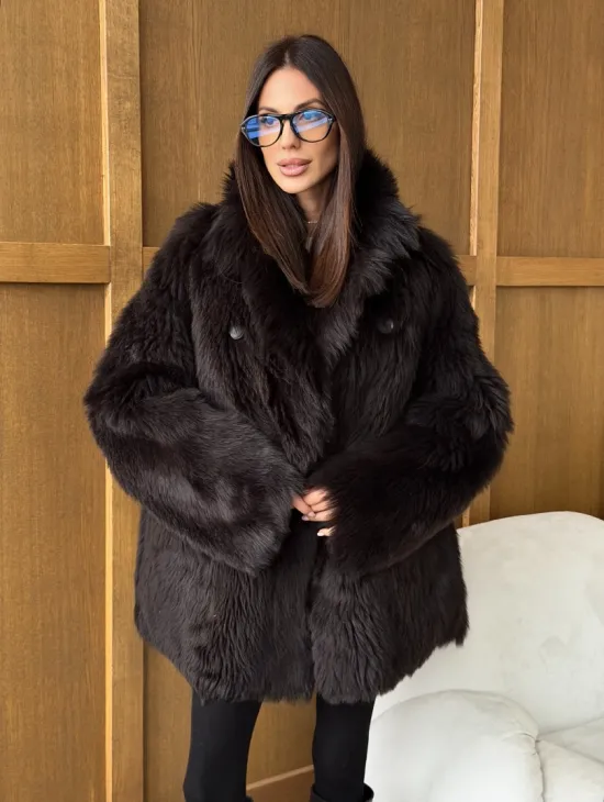 Двухсторонняя коричневая дубленка