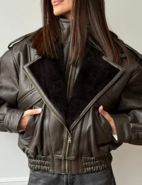 Стильная куртка - дубленка из овчины