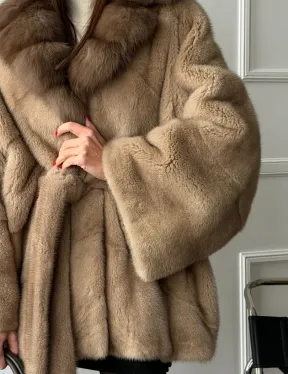 Pastel шуба летучая мышь - воротник куница