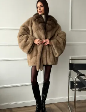 Pastel шуба летучая мышь - воротник куница