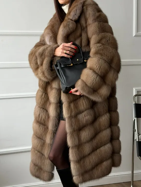 Шуба из куницы - английский воротник