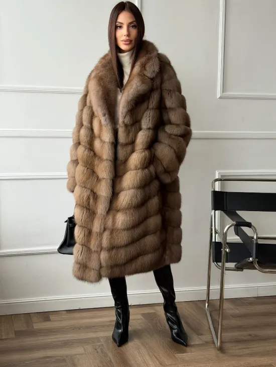 Шуба из куницы - английский воротник