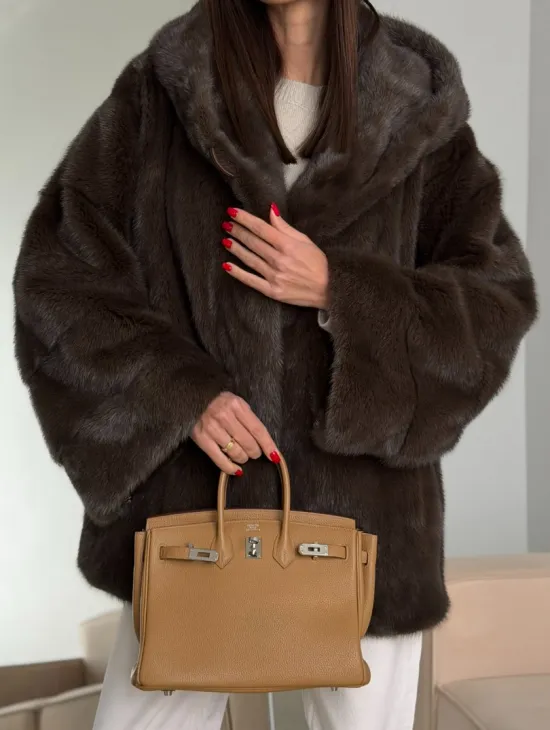 Зимняя норковая шуба с капюшоном