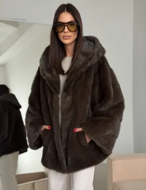 Зимняя норковая шуба с капюшоном