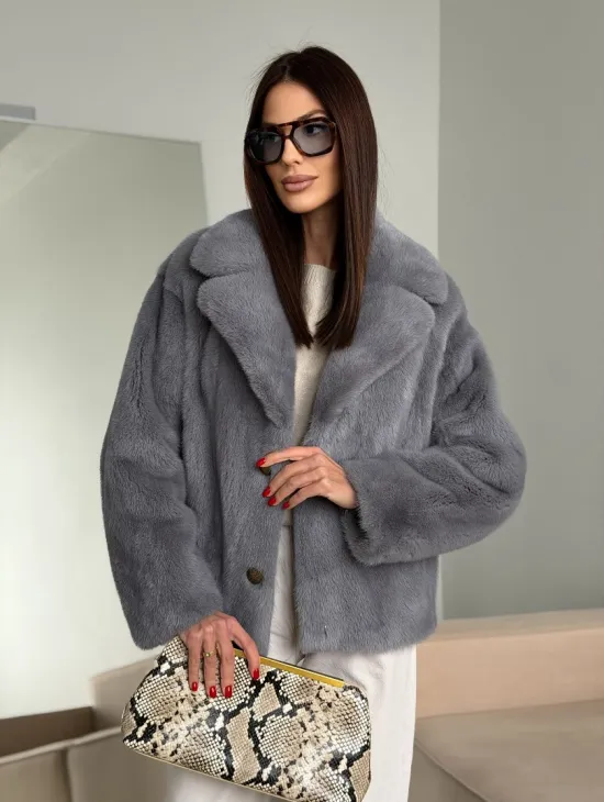 Короткая норковая шуба автоледи