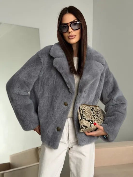 Короткая норковая шуба автоледи