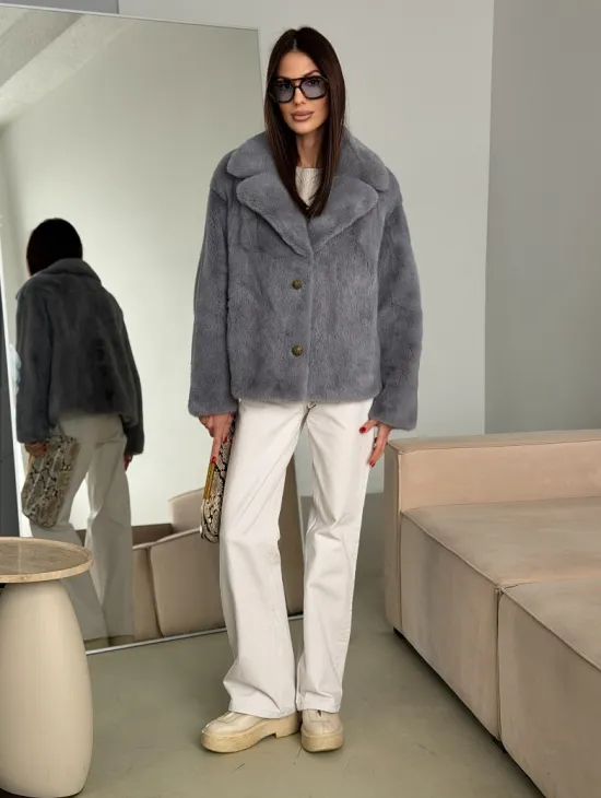 Короткая норковая шуба автоледи