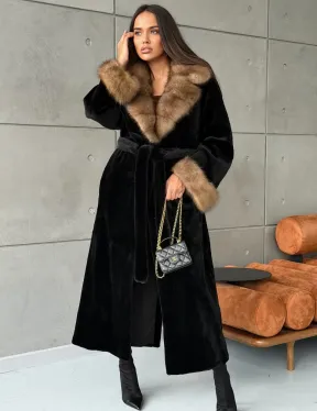 Шуба из чёрной стриженой норки, воротник и манжеты из куницы