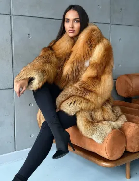 Шуба из натурального меха лисы