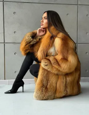 Шуба из натурального меха лисы