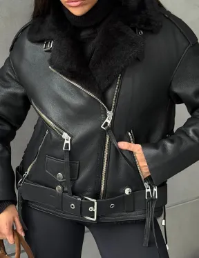 Черная короткая дубленка авиатор