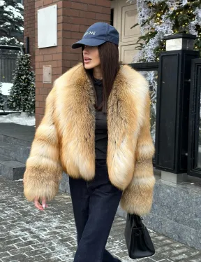 Полушубок-кроп с большим шалевым воротником из меха лисы Golden Sunrise