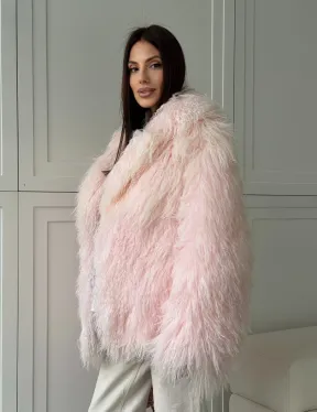 Шуба из меха ламы - цвет розовый