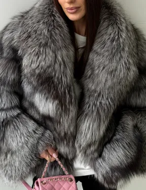 Полушубок из натурального меха чернобурки