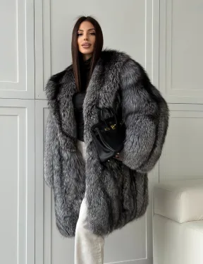 Шикарная шуба из чернобурки