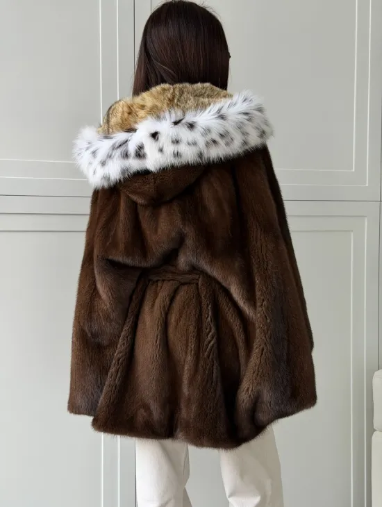 Норковая шуба с капюшоном по рысь
