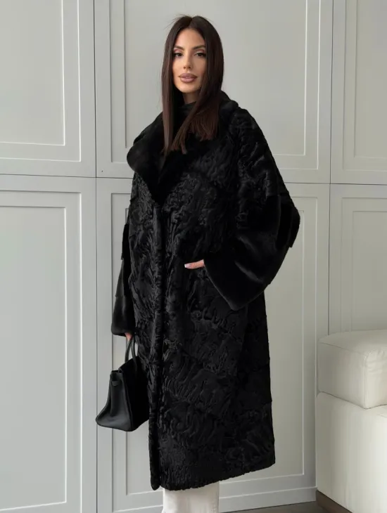 Черная шуба из каракуля с норкой