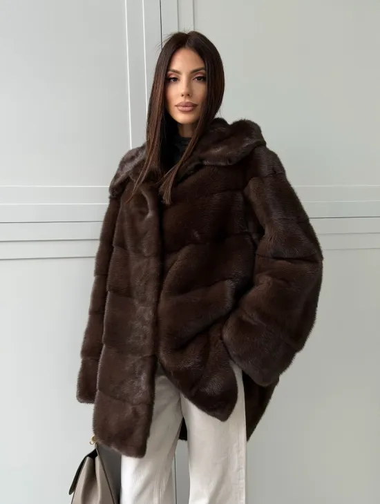 Норковая шуба в стиле «рубашка» с капюшоном