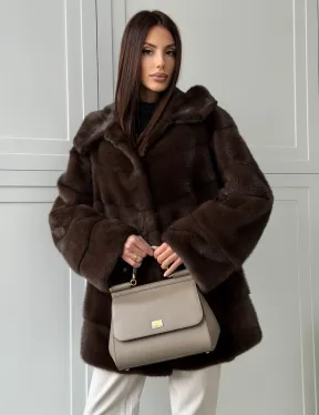 Норковая шуба в стиле «рубашка» с капюшоном