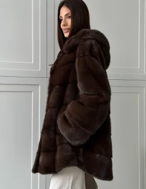 Норковая шуба в стиле «рубашка» с капюшоном
