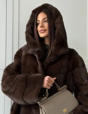 Норковая шуба в стиле «рубашка» с капюшоном