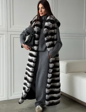 Меховой жилет из шиншиллового кролика