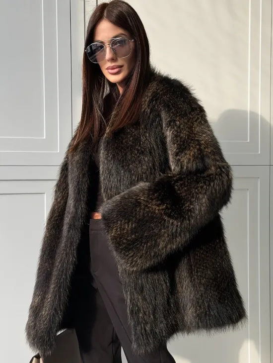 Женский полушубок из меха Финского енота Saga