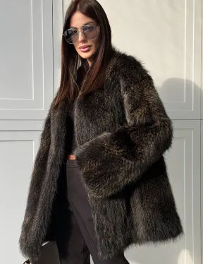 Женский полушубок из меха Финского енота Saga