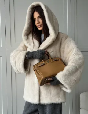 Норковый полушубок с капюшоном кобра