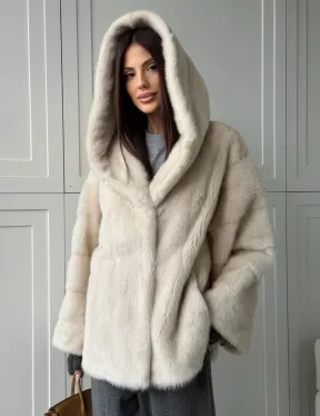 Норковый полушубок с капюшоном кобра
