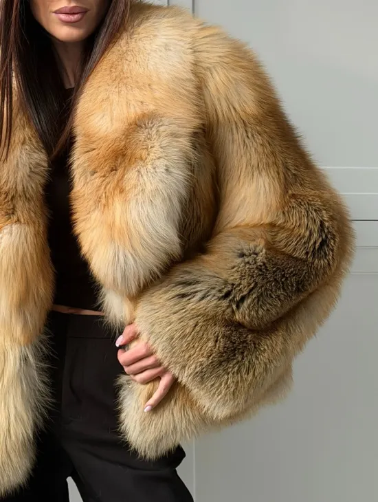 Короткая шубка из лисы Premium Golden Fox