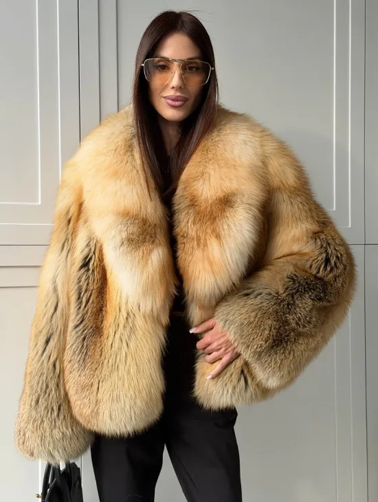 Короткая шубка из лисы Premium Golden Fox