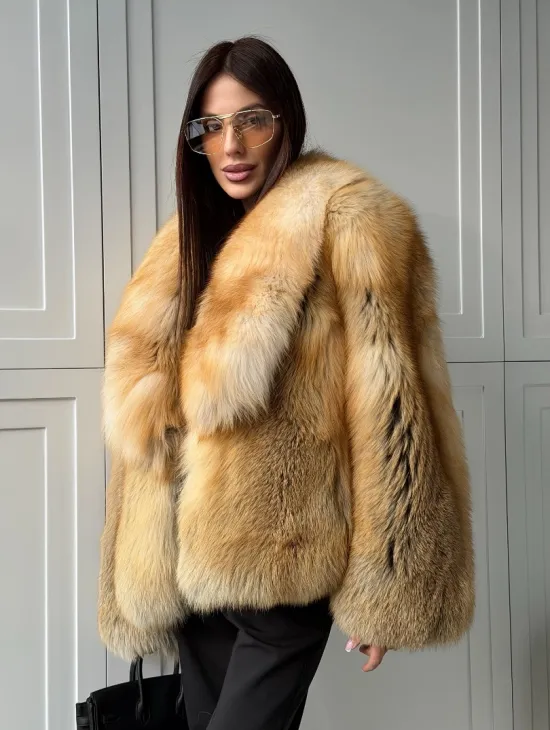 Короткая шубка из лисы Premium Golden Fox