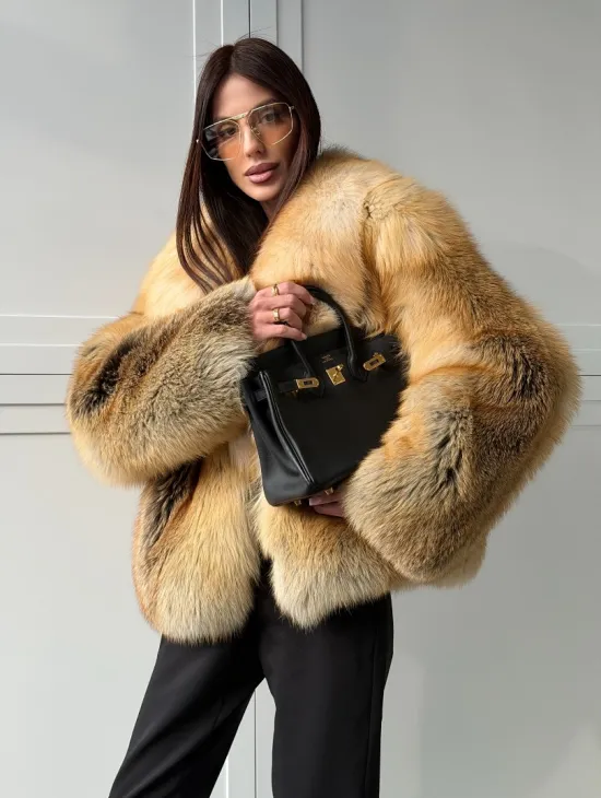 Короткая шубка из лисы Premium Golden Fox