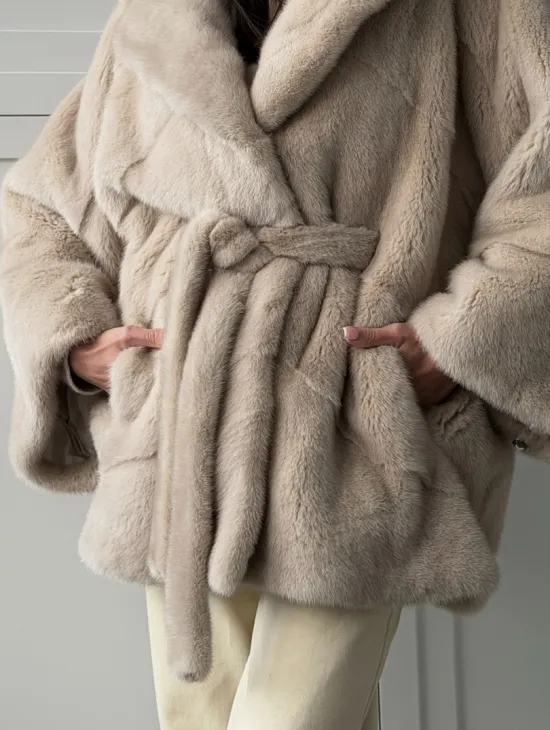 Зимняя норковая шуба фасона «летучая мышь»