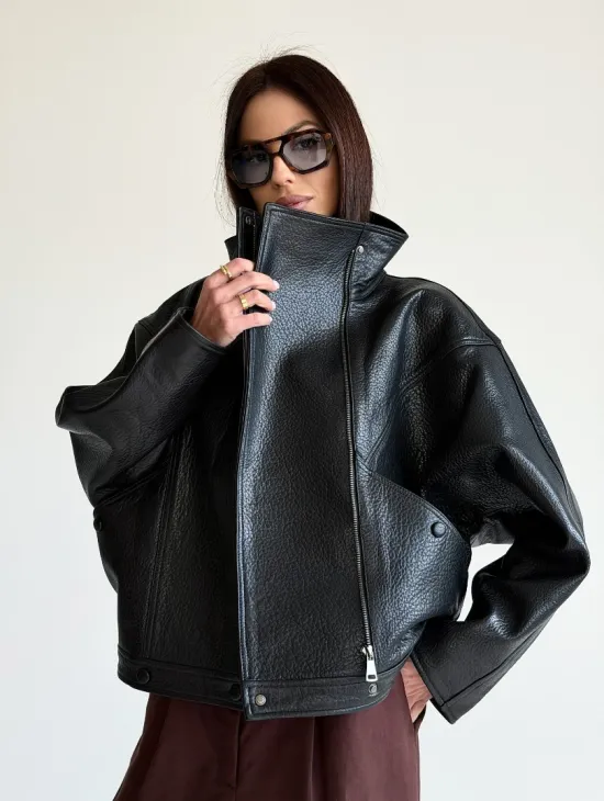 Черная женская кожаная куртка - фото 21