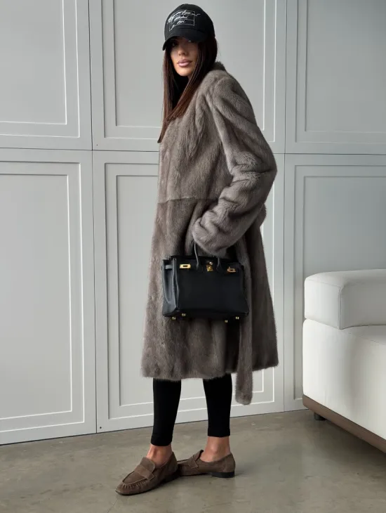 Норковая шуба из скандинавской норки - цвет серый