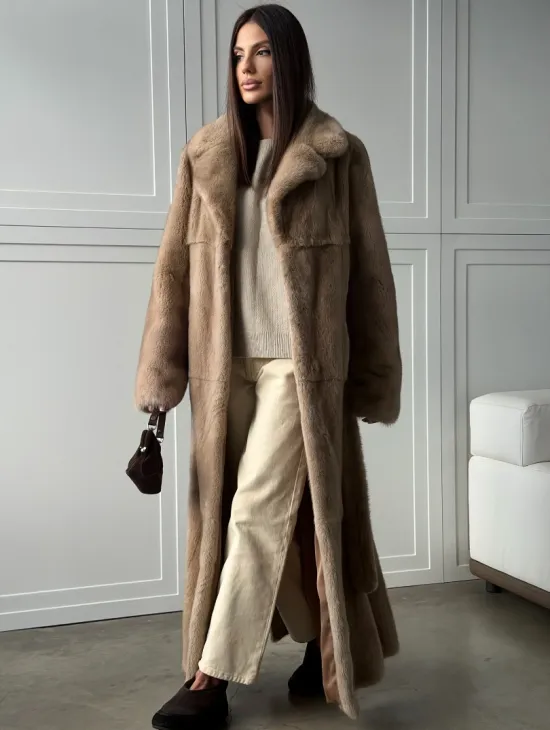 Прямая шуба из меха норки с поясом (бежевая)