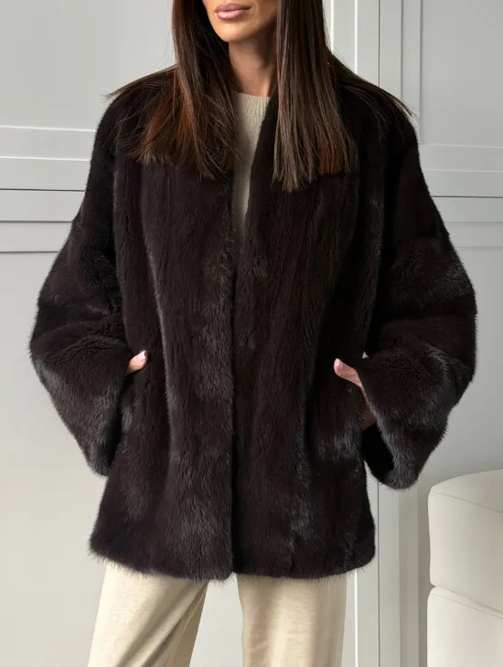 Женский норковый полушубок с V - образным воротником