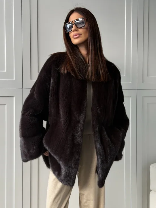Женский норковый полушубок с V - образным воротником