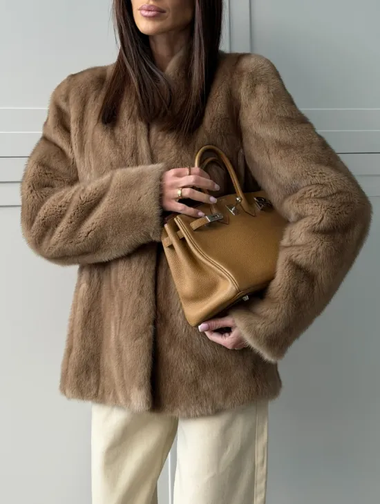 Женский норковый полушубок пастель