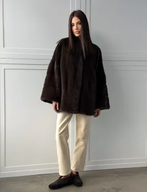 Меховой жакет из норки V- образный воротник