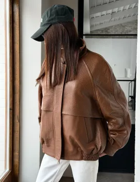 Стильная кожаная куртка