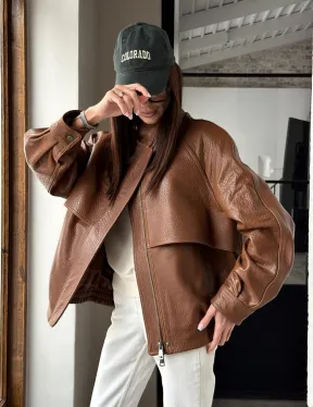 Стильная кожаная куртка