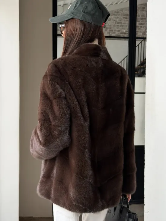 Женский норковый полушубок