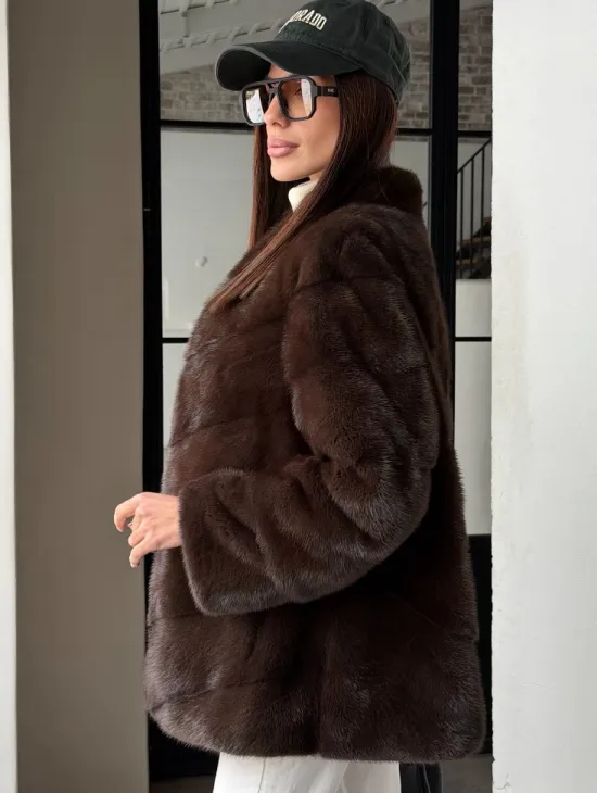 Женский норковый полушубок