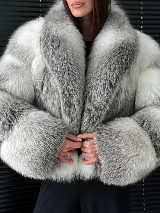 Шуба из меха арктической лисы - белая - фото 2