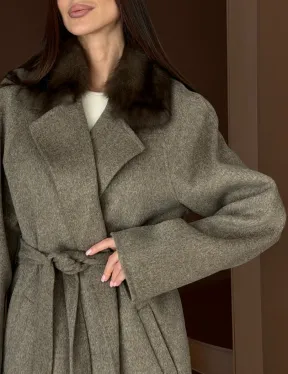 Пальто с воротником из соболя - фото 2