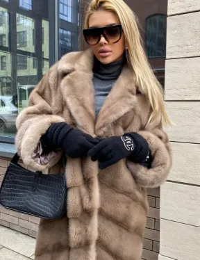 Шуба из датской норки  с английским воротником - цвет палевый